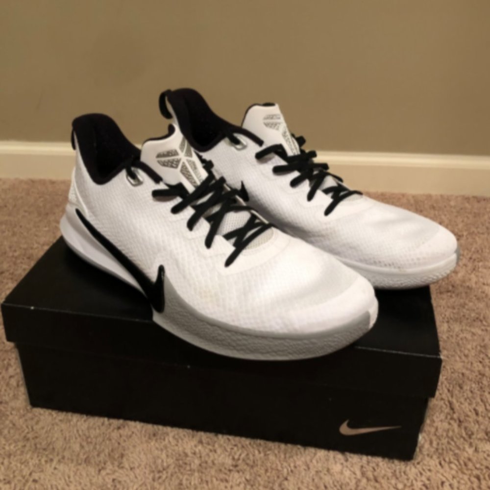 Kobe Nike Mamba Focus (white) - Picture 1 of 1